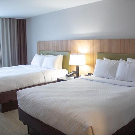 Country Inn & Suites By Radisson, Big Rapids, Mi Εξωτερικό φωτογραφία