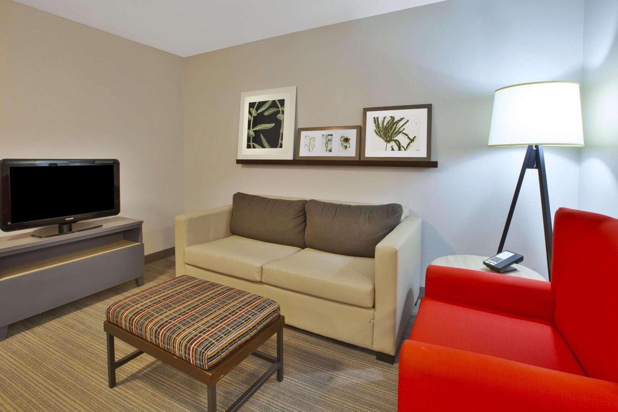 Country Inn & Suites By Radisson, Big Rapids, Mi Εξωτερικό φωτογραφία
