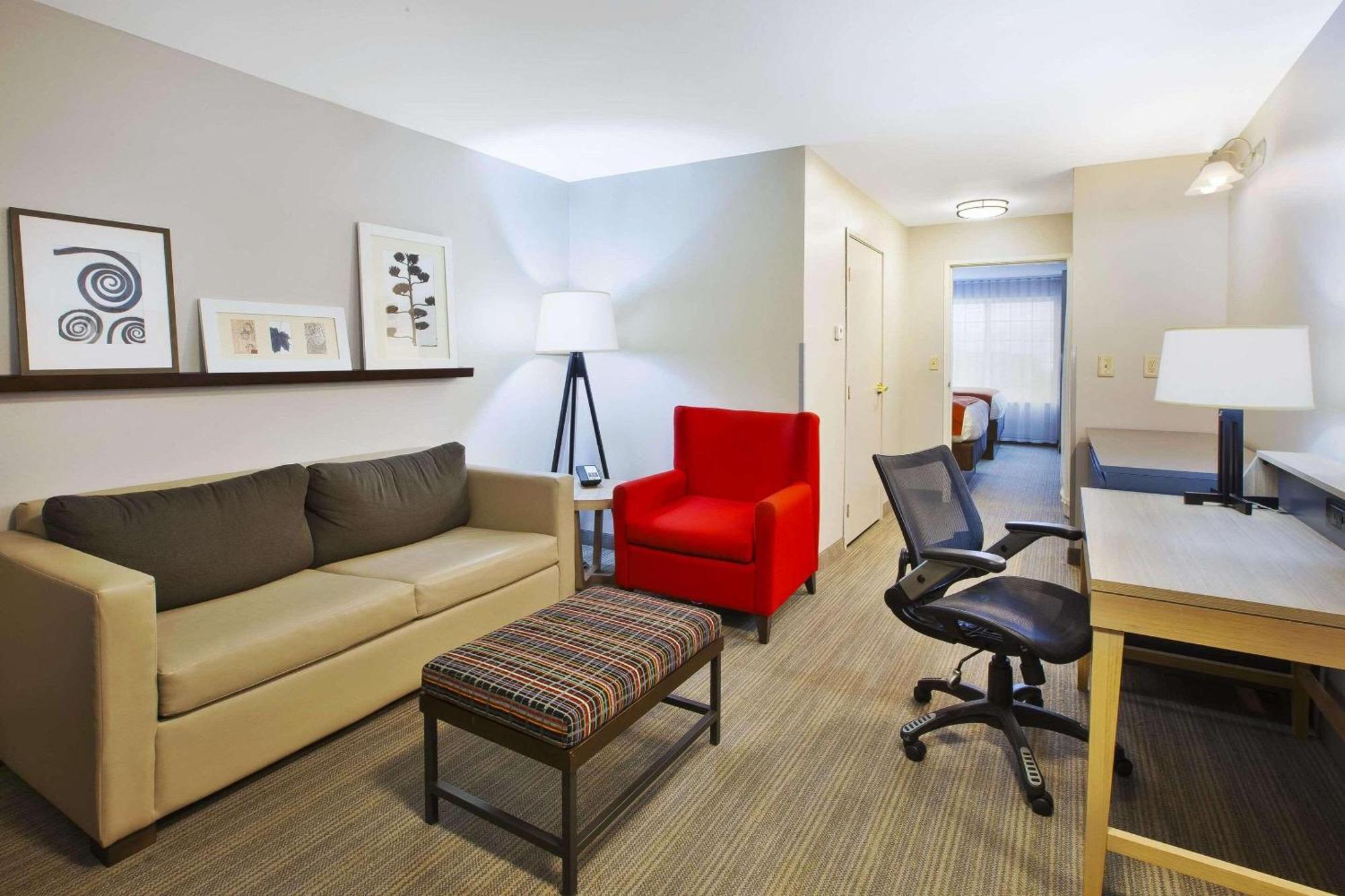 Country Inn & Suites By Radisson, Big Rapids, Mi Εξωτερικό φωτογραφία
