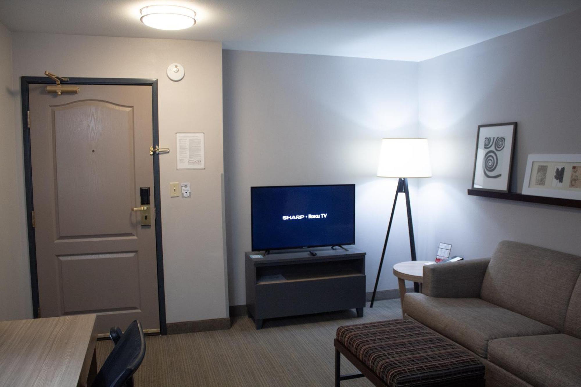 Country Inn & Suites By Radisson, Big Rapids, Mi Εξωτερικό φωτογραφία