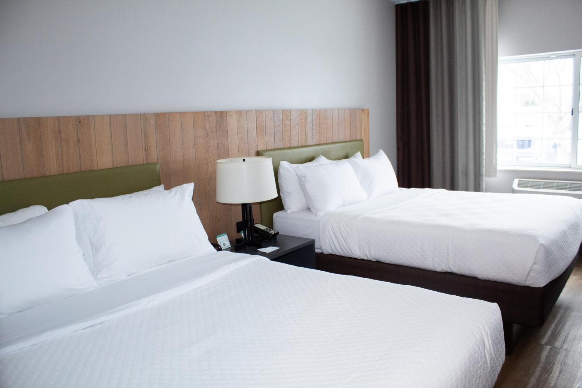 Country Inn & Suites By Radisson, Big Rapids, Mi Εξωτερικό φωτογραφία