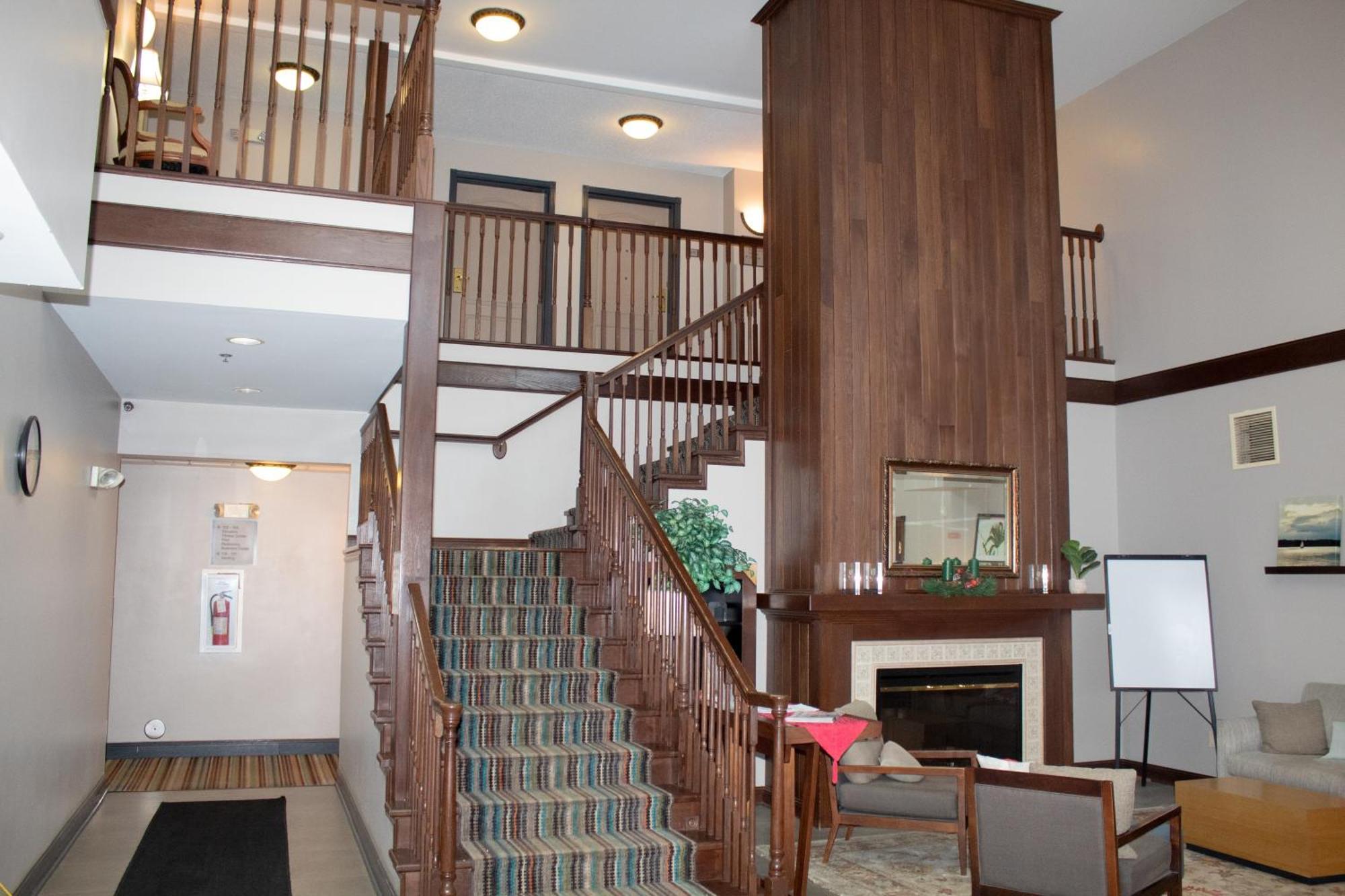 Country Inn & Suites By Radisson, Big Rapids, Mi Εξωτερικό φωτογραφία