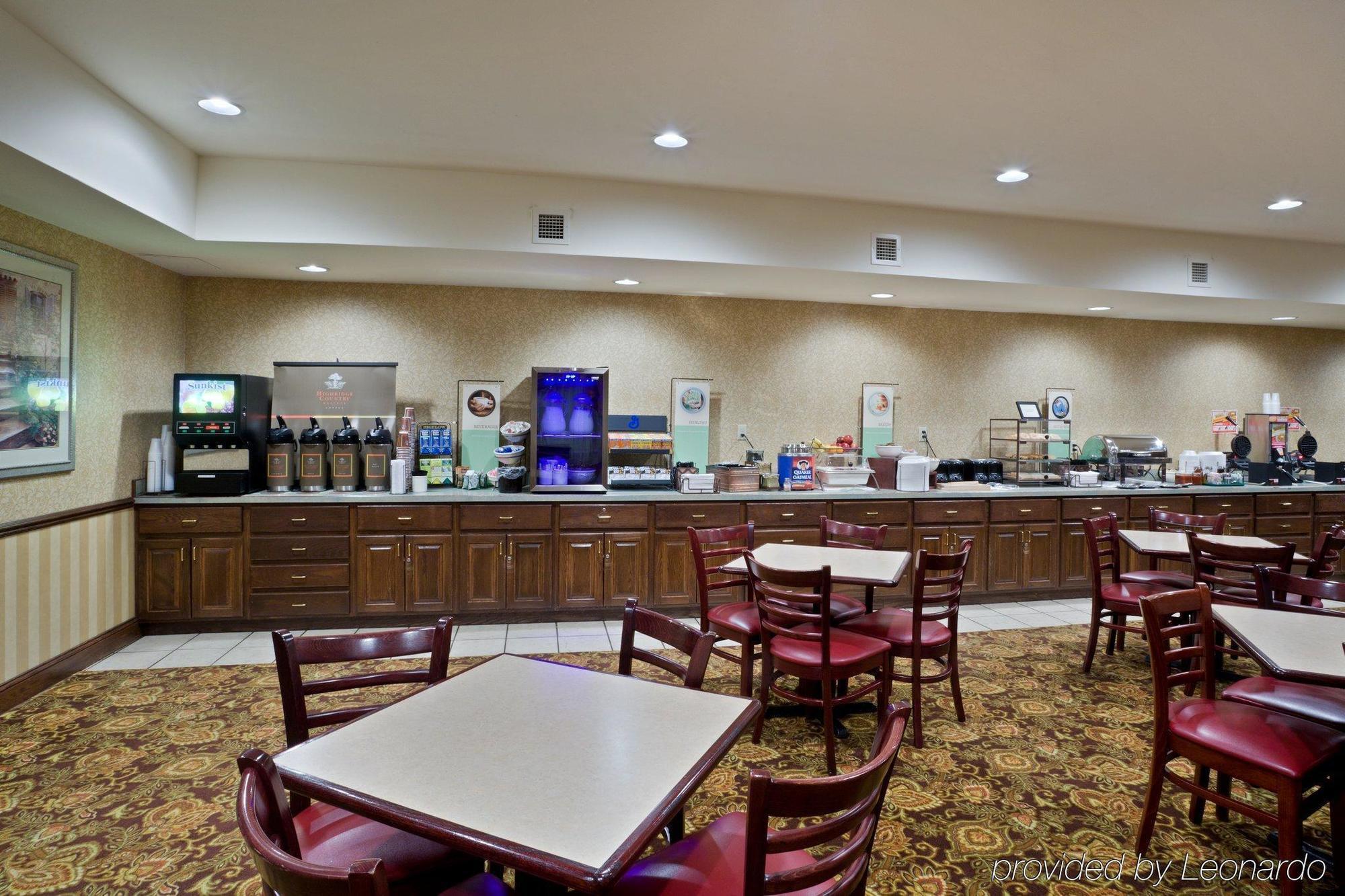 Country Inn & Suites By Radisson, Big Rapids, Mi Εξωτερικό φωτογραφία