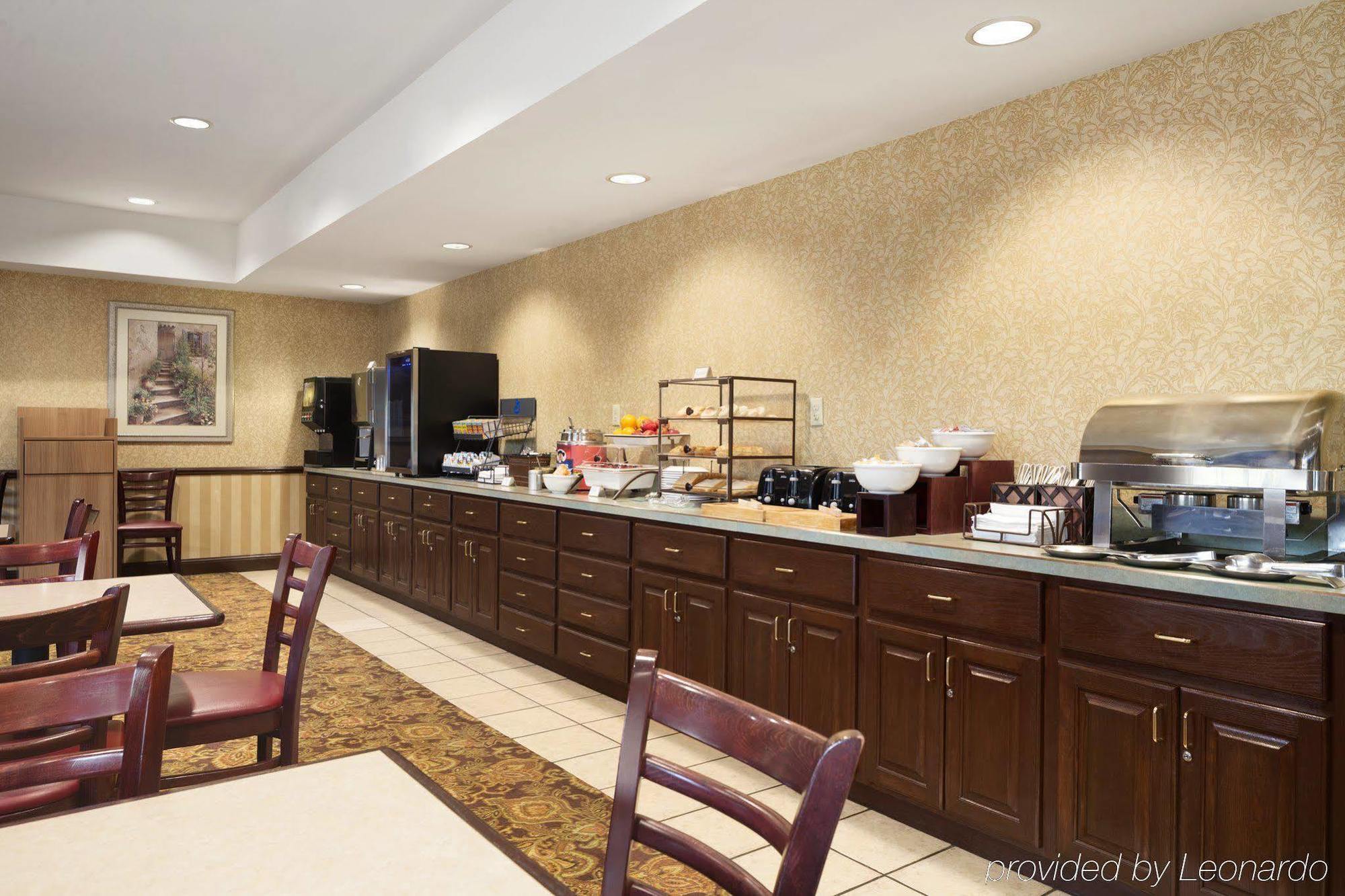 Country Inn & Suites By Radisson, Big Rapids, Mi Εξωτερικό φωτογραφία